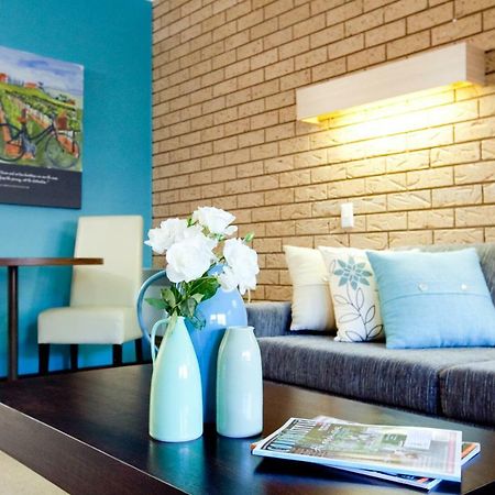 Ovens Valley Motor Inn برايت المظهر الخارجي الصورة