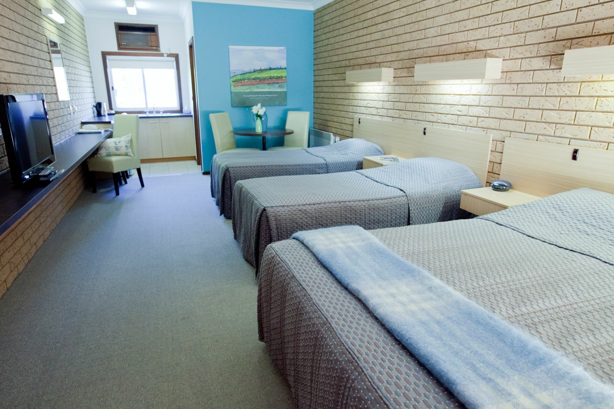 Ovens Valley Motor Inn برايت المظهر الخارجي الصورة